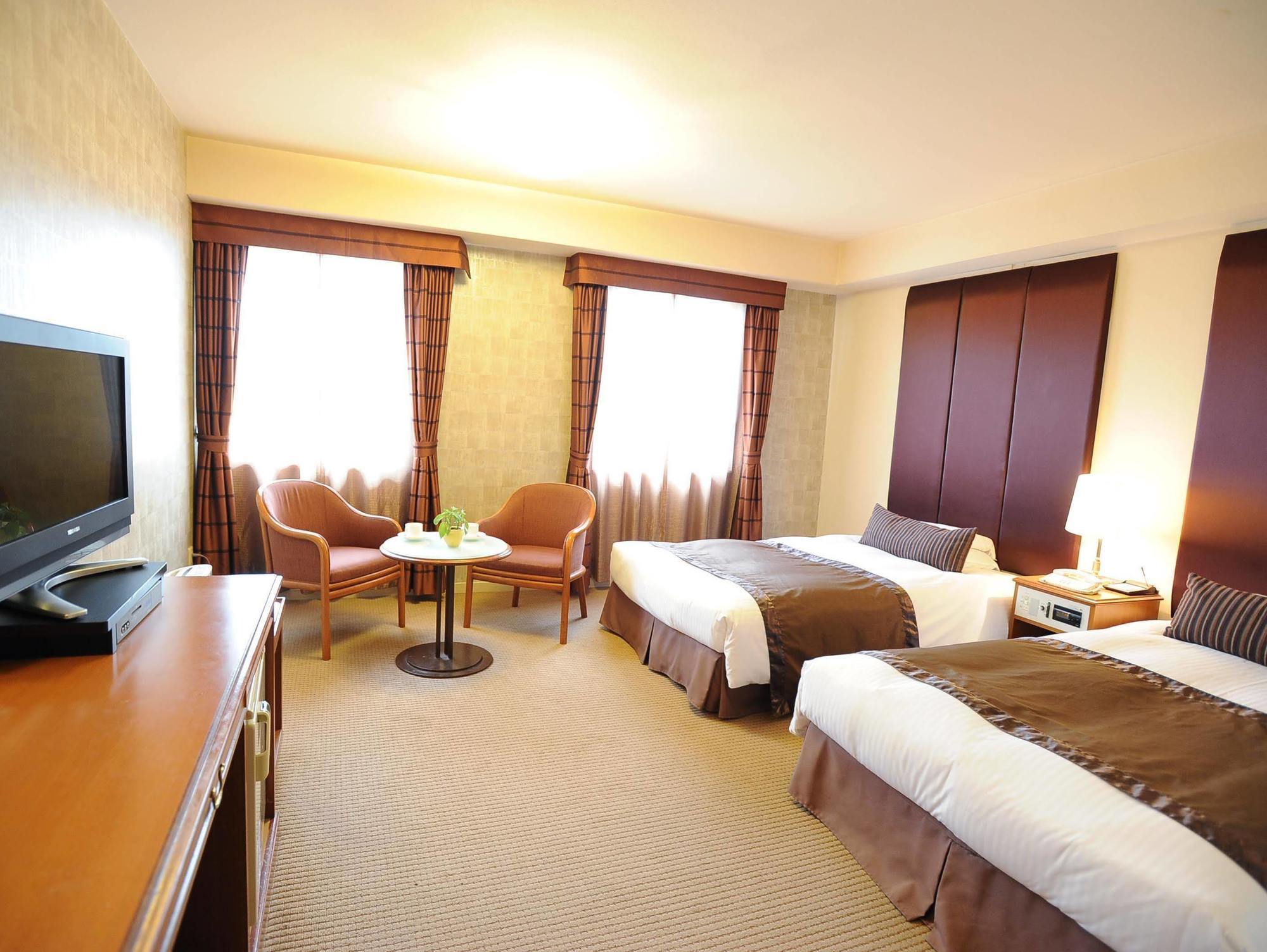 Hotel Yokohama Garden Luaran gambar