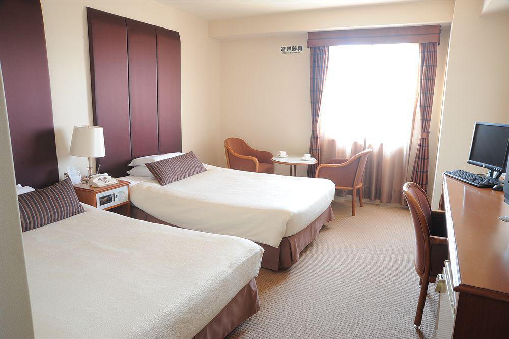 Hotel Yokohama Garden Luaran gambar