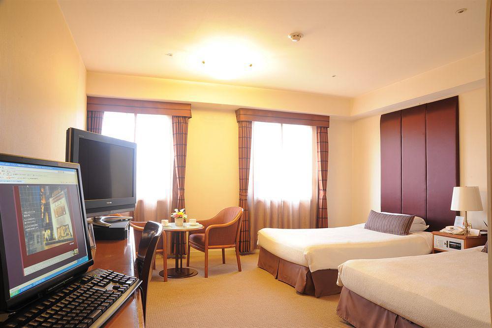Hotel Yokohama Garden Luaran gambar